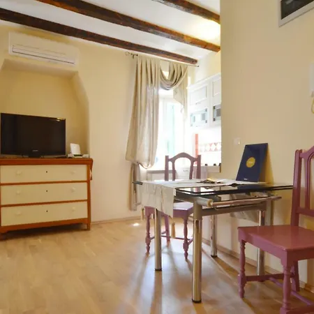 Studio Casale 2 Gostinjska kuća 3*
